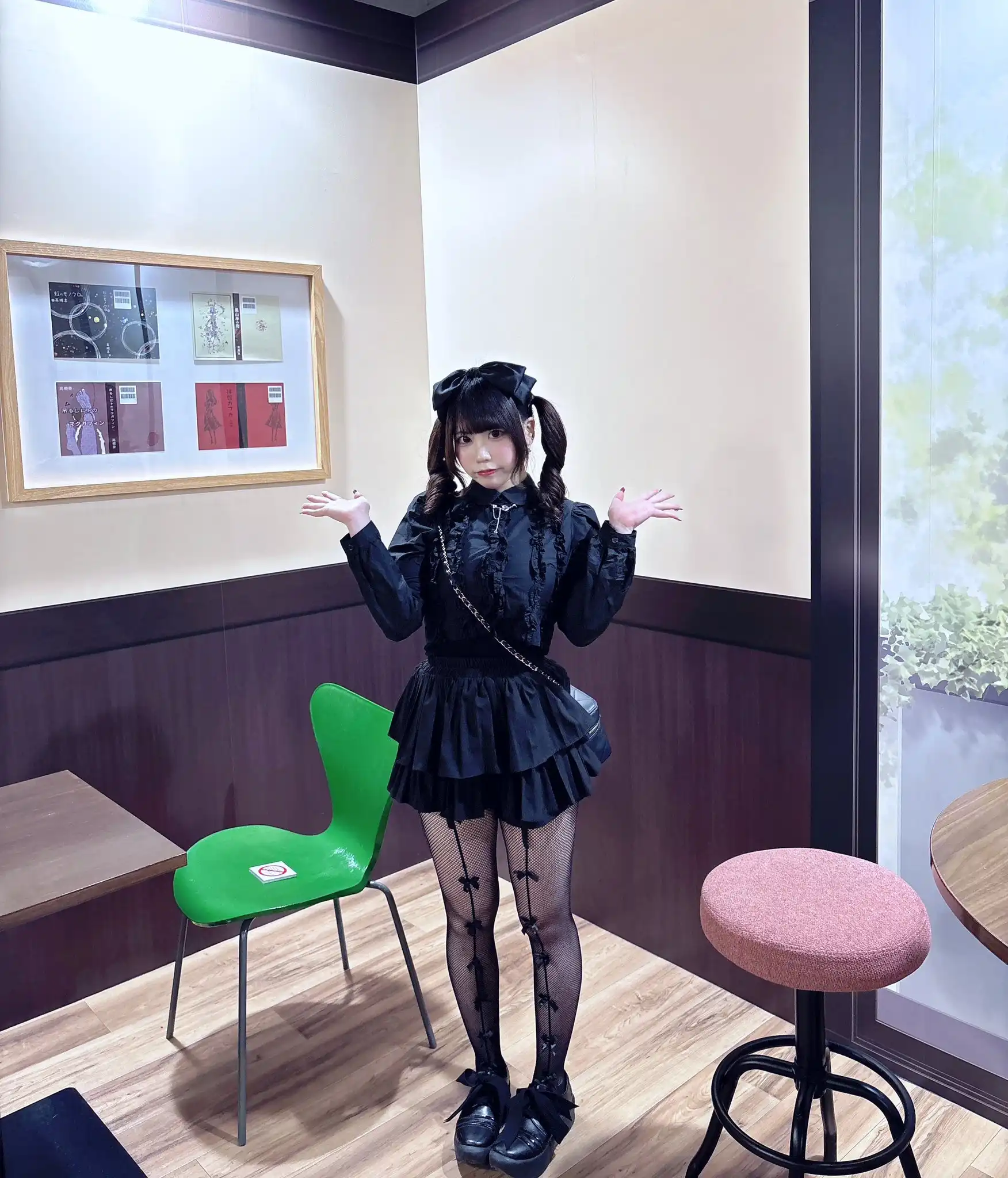 鈴芽由羅第27張寫真