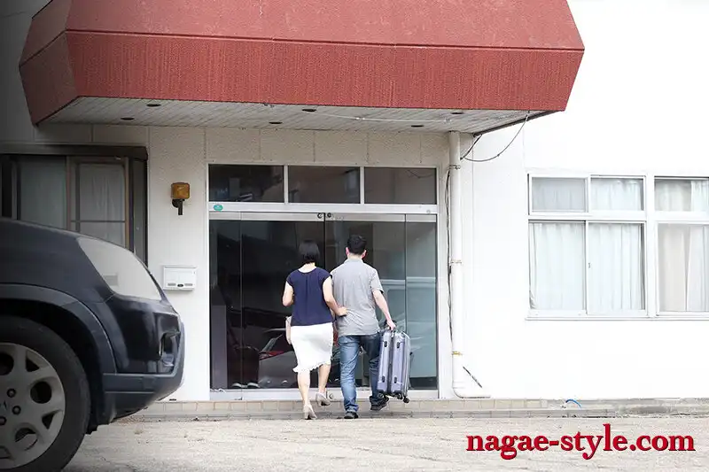 NSFS-351 寢取會館 Vol.10  妻子變成了肉便器 ~ 玉城夏帆的劇照1