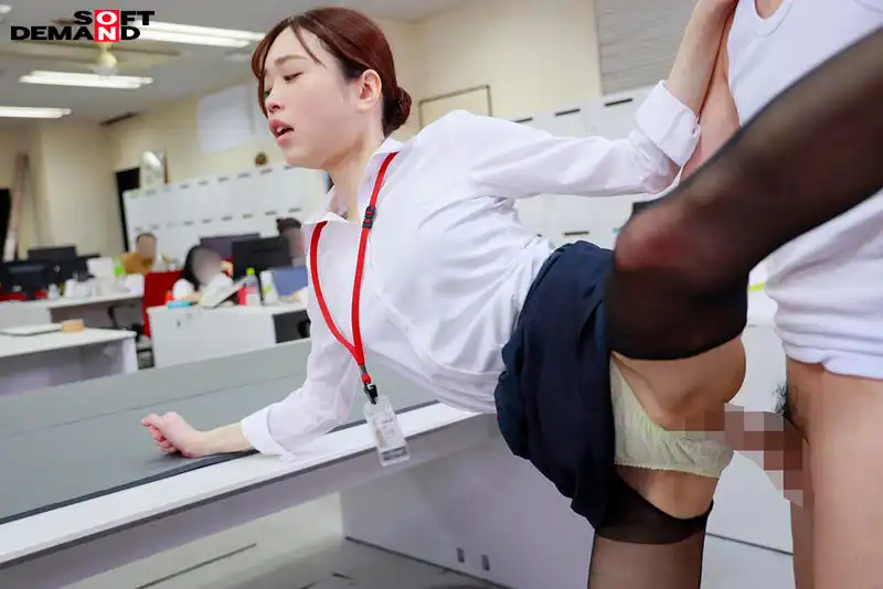 SDJS-299 大汗淋漓！肌肉抽筋！趁還有力氣別倒下！4名SOD女子社員的社內SEX體能測試的劇照4