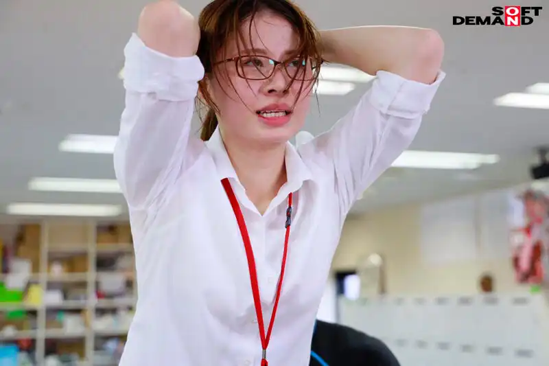 SDJS-299 大汗淋漓！肌肉抽筋！趁還有力氣別倒下！4名SOD女子社員的社內SEX體能測試的劇照13