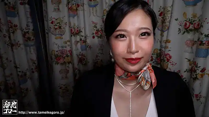 MEYD-977 前海外航空公司美人CA空乘勾引年輕男子！ ！ 百合子小姐是個有着超肉感身材的淫亂娘。的劇照9
