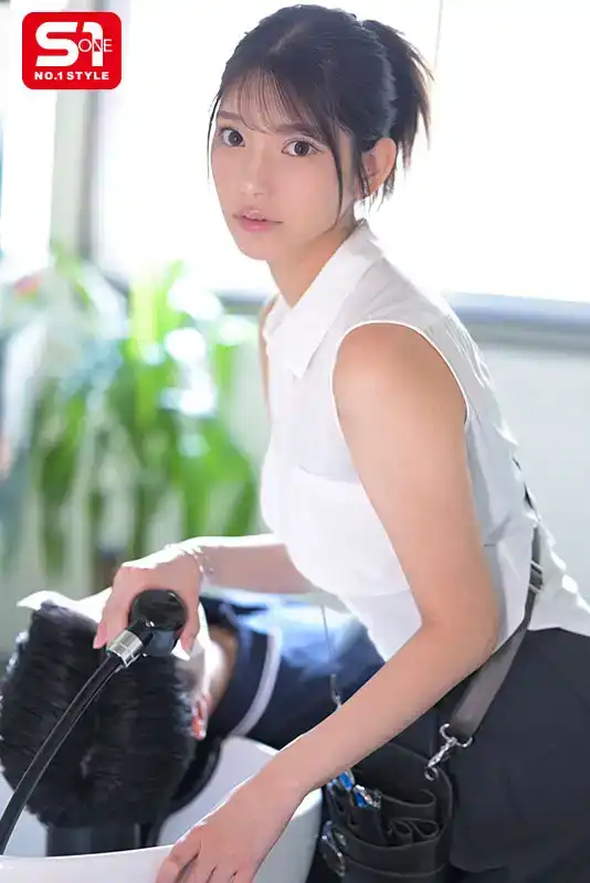 SONE-554 我那可愛又性感，人見人愛的女友，卻愛上了其它男人的雞巴…… 美容店NTR ~ 倉木華的劇照8