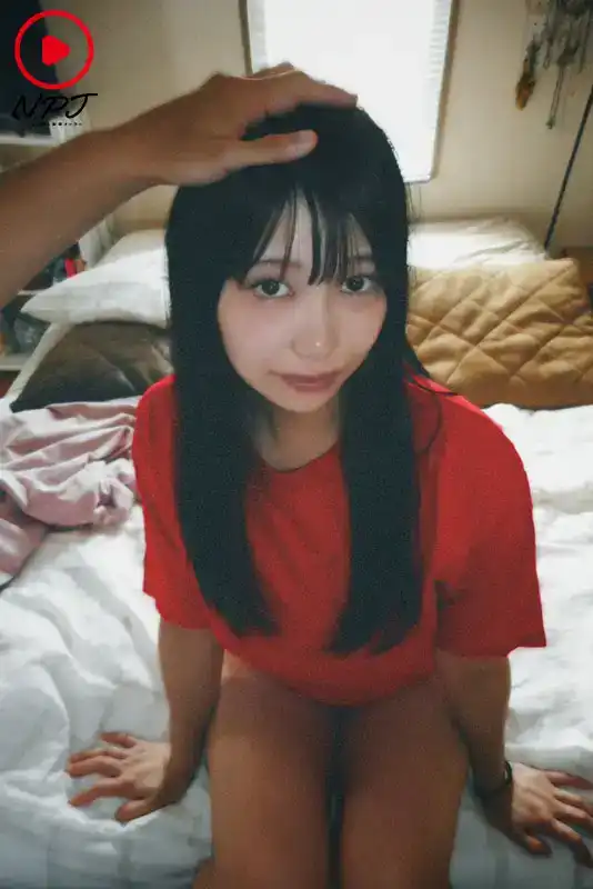 NPJS-166 把以前交往女友的素顏、裸體和性愛全曝光 私自流出的大學生實錄 從夜間宅飲到翹課晨愛 ~ 逢月ひまり的劇照1