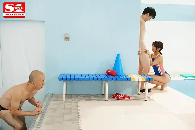 SSNI-590 「你是不是老盯着我看…？」泳裝少女被變態鎖定，她卻笑眯眯地主動出擊…明知一切還反過來把男的給上了！ ~ 星野娜美的劇照2