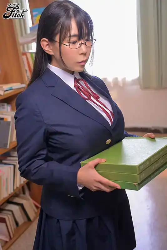 NIMA-048 埋進學生妹的蜜瓜大奶裏！真人版！陰沉系K杯少女 ~ 吉根柚莉愛的劇照9
