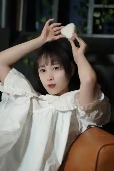 浅井心晴封面照片寫真