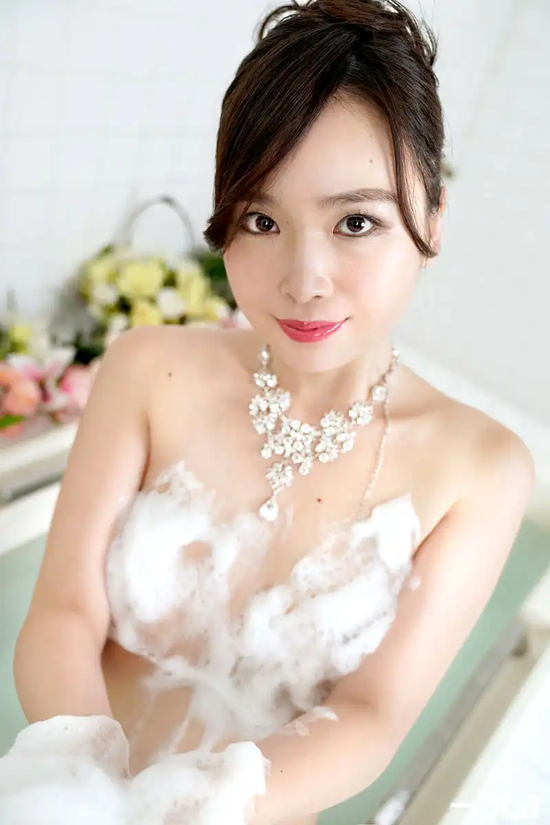 鈴木里奈第92張寫真