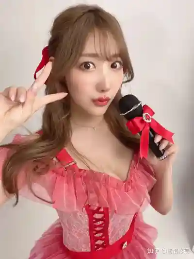 小宵虎南封面照片寫真