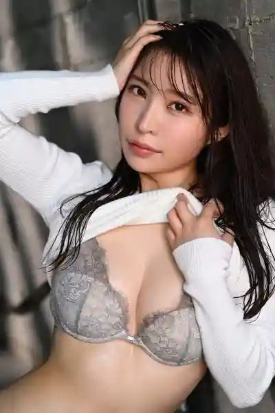 河西玲央奈封面照片寫真