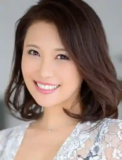 多田有花封面照片寫真