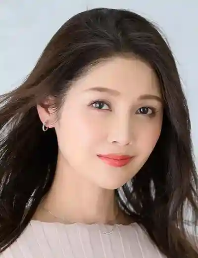 遠野夏生封面照片寫真