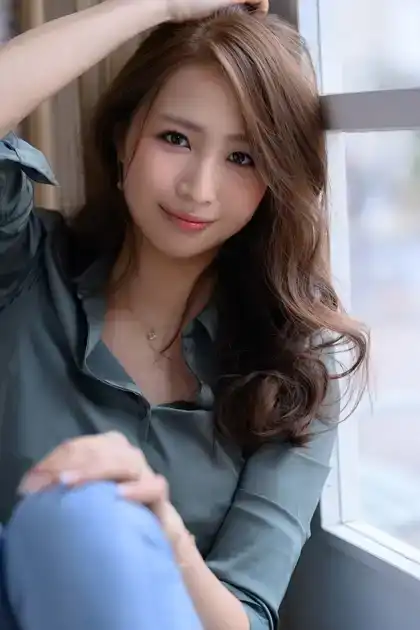 三尾惠第2張寫真