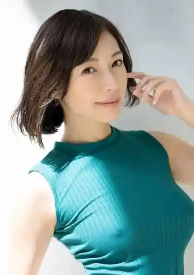峰玲子封面照片寫真
