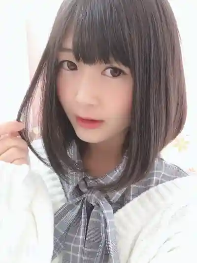 須崎美羽封面照片寫真