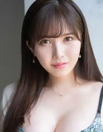  宮本留衣封面照片寫真