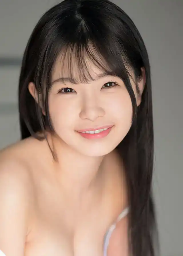 森本あかり第2張寫真