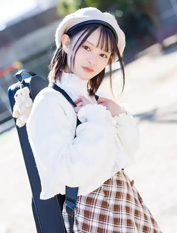  紬希ゆら第5張寫真