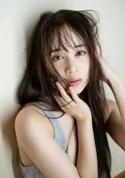 白川柚子封面照片寫真