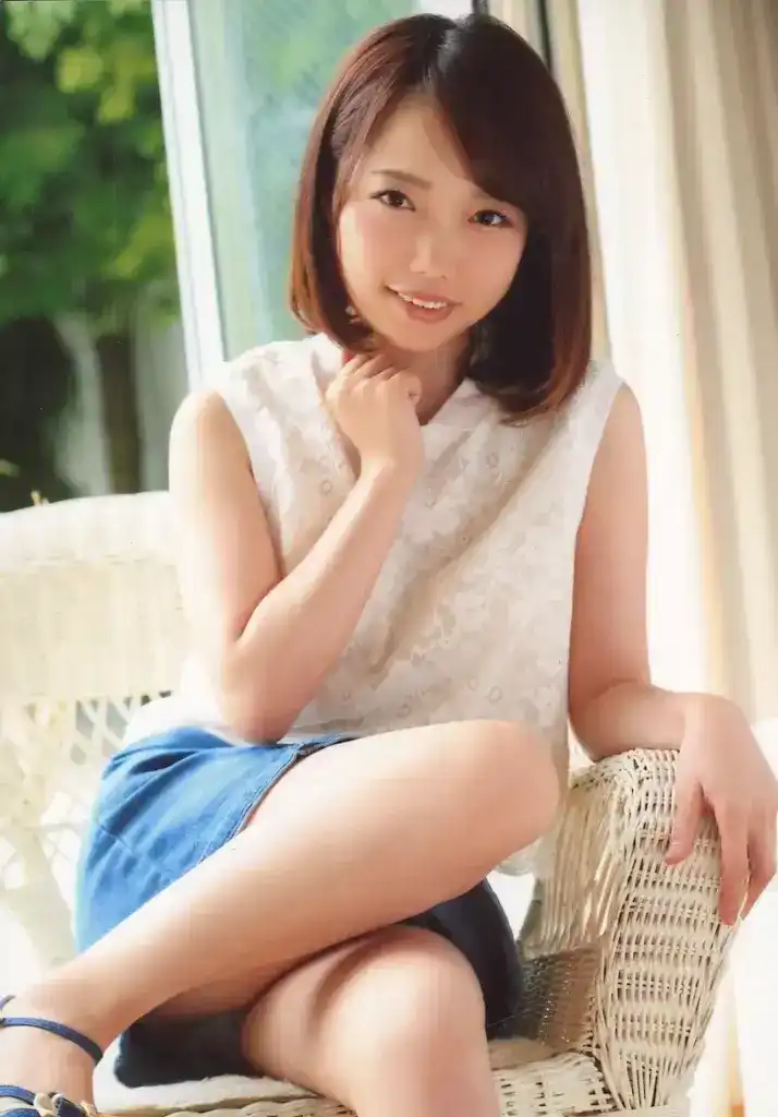 夏原唯第2張寫真