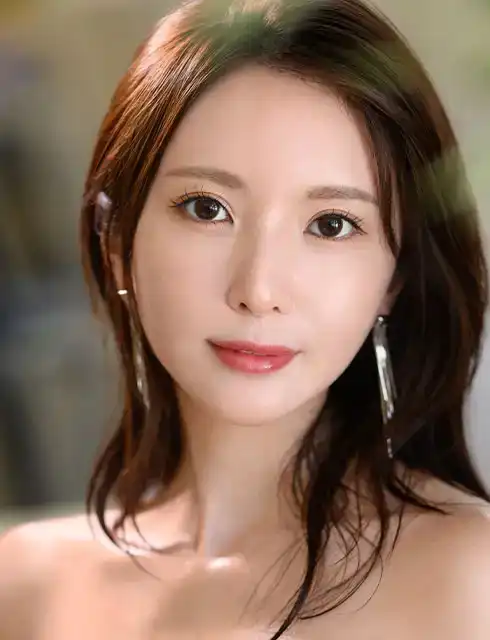 新妻優香第68張寫真
