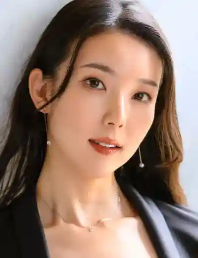 盛永彩葉封面照片寫真