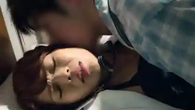MBMA-024 不能出聲的場景下…高潮不斷的妹子們 爽到不行卻拼命忍住呻吟聲瘋狂扭動 12人4小時 Vol.4 的劇照6