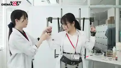 SDJS-315 電自慰棒連續潮吹實驗：陰道刺激到崩潰會怎樣？SOD女子社員6人參加測試到小穴徹底決堤！明明不想高潮身體卻不受控地抽搐求歡 SOD性科學實驗室報告 REPORT 19 ~ 相月菜緒 八森若菜 清巳麗乃 三葉彌生 雨宮あや花 遠山まき 的劇照12