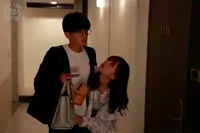 SILK-182 IN THE HOTEL 激情性愛3 ~ 三田櫻 的劇照4