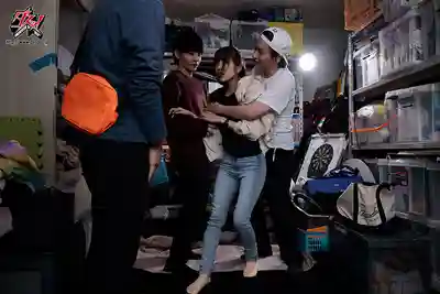 DASS-681 AV公司女職員上班被強上也是天經地義！性慾爆棚就狠狠拷姦沒問題！沒人權的免費飛機杯性感AD ~ 新井里真的劇照6