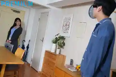 PRED-765 重返大學的人妻被寝取的火辣故事的劇照9
