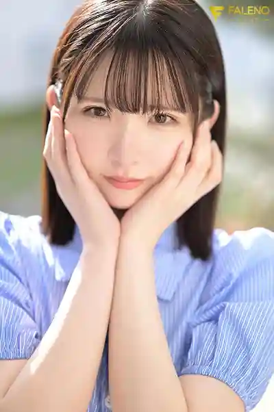 FNS-065 超可愛新人出道！F杯美胸小蠻腰 羞澀笑容誘惑滿分 首次亮相 AV DEBUT ~ 淺野心愛 的劇照3