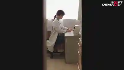 SDAM-141 強奸備孕中的保健室老師讓她懷上我的種  的劇照18