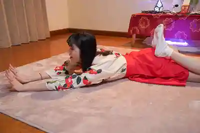 SAN-354 騙錢黑心靈媒妹子把客人洗腦到不行 ~ 沙月文乃的劇照12