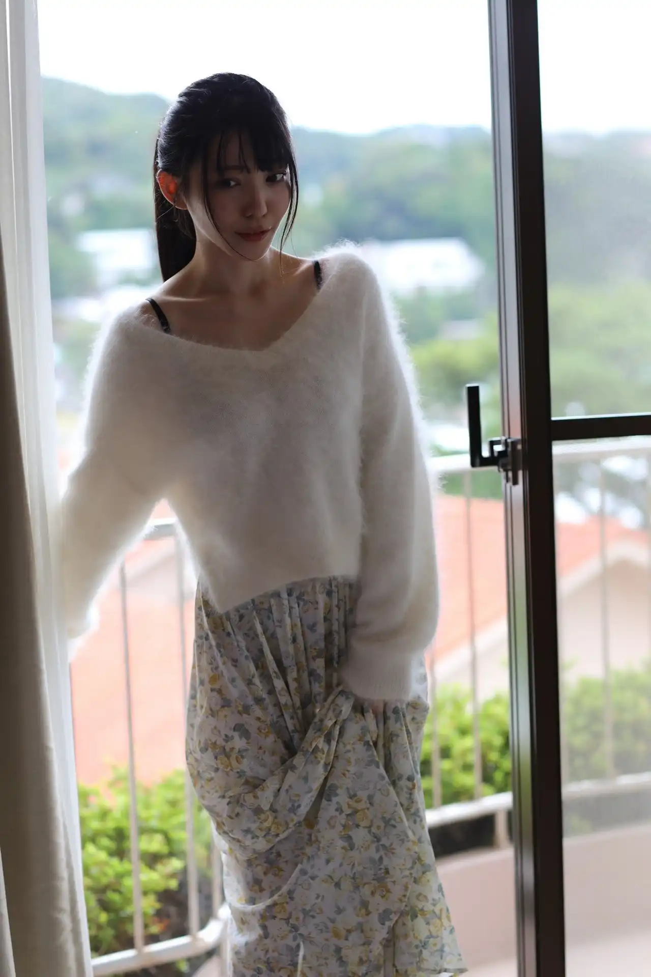 紫藤留衣第589張寫真