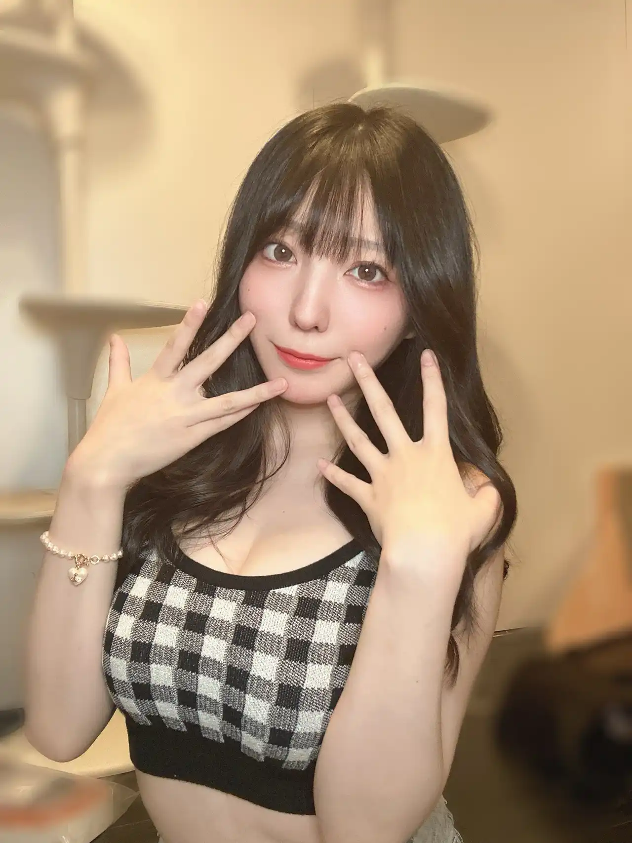 紫藤留衣第342張寫真