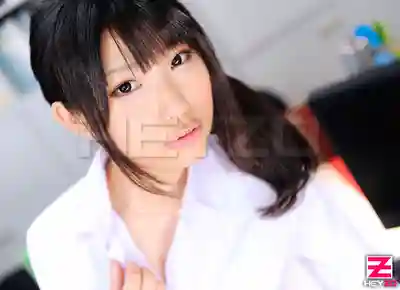 HEYZO-0206 天使與惡魔爭奪蘿莉OL的無毛嫩穴！~ 真希瀬るな的劇照1