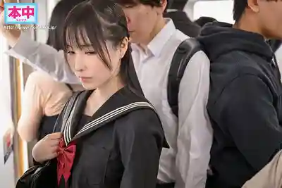 HMN-711 通勤電車上悄悄痴漢內射的同班妹子香水 ~ 香水純的劇照7
