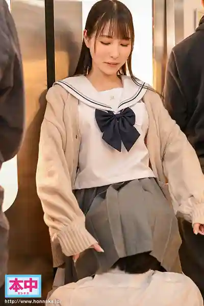 HMN-711 通勤電車上悄悄痴漢內射的同班妹子香水 ~ 香水純的劇照8