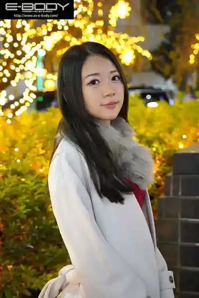 EBWH-232 新人出道！只服務頂級名人的最高級私人會所裏出來的小姐姐，脫光後極品細腰大奶身材，超騷55cm小蠻腰，AV DEBUT ~ 香住南 的劇照12