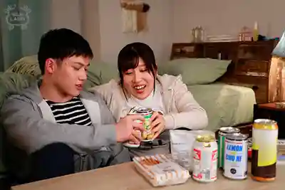 SILK-183 藏不住的愛意 第十季 ~ 南梨央奈 辻櫻 友田彩也香的劇照10