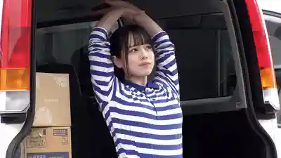 HRSM-100 快遞小妹被強拉進門無情開搞 ～ 前乃菜々 皆瀨明裏 月見若葉 末広純 的劇照11