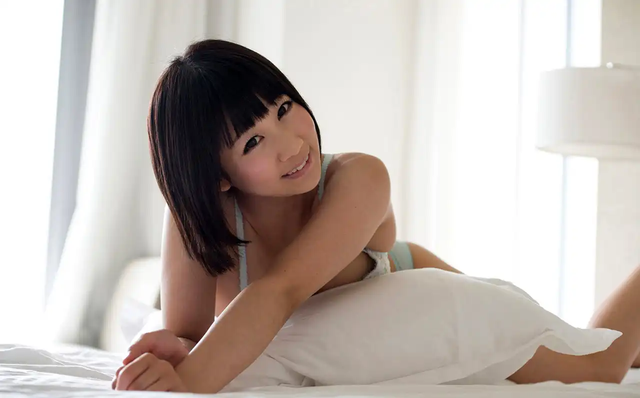 篠宮友里第584張寫真