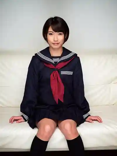 UMSO-600 水手服美少女精選11人天團 ~ 星咲セイラ 皆野あい 東條夏 真白真緒 君野步美 阿部乃美久 百田胡桃 永野一夏 皆月光的劇照1