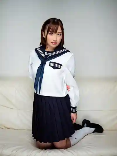 UMSO-600 水手服美少女精選11人天團 ~ 星咲セイラ 皆野あい 東條夏 真白真緒 君野步美 阿部乃美久 百田胡桃 永野一夏 皆月光的劇照20