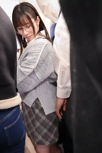 DANDY-972 喜歡上你了…當我女友沒問題吧 原本以爲是軟妹結果竟是病嬌妹子！隔天直接榨到沒貨 ~ 尾崎惠梨香 鬆井日奈子 的劇照8