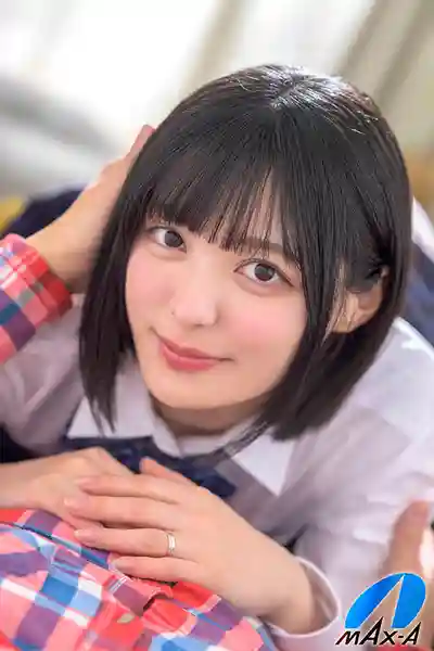 XVSR-824 撒嬌小嬌妻還是個學生娘，和我瘋狂造人的內射日常 ~ 虹村由美 的劇照18