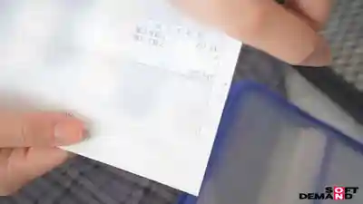 MOGI-141 新人出道！絕對不能讓公司知道的祕密 素人限界初攝 450萬獎學金壓力下的新卒小妹 平凡外表下藏着超肉感漫畫身材  AV DEBUT ~ 佐藤白花 的劇照20