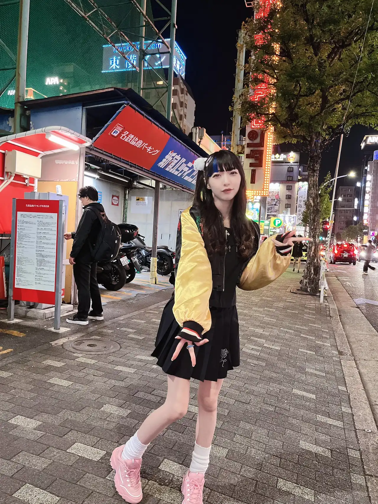 足立める第18張寫真