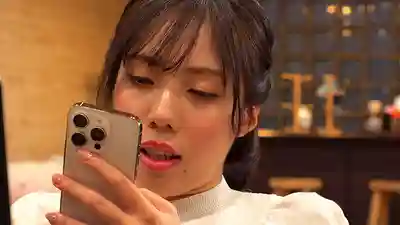 DOKS-641 辦公室裡偷偷喘氣，慾求不滿OL的絲襪角自慰 ~ 末広純 福田もも 美泉咲 和久井美兎 幾田真知的劇照13