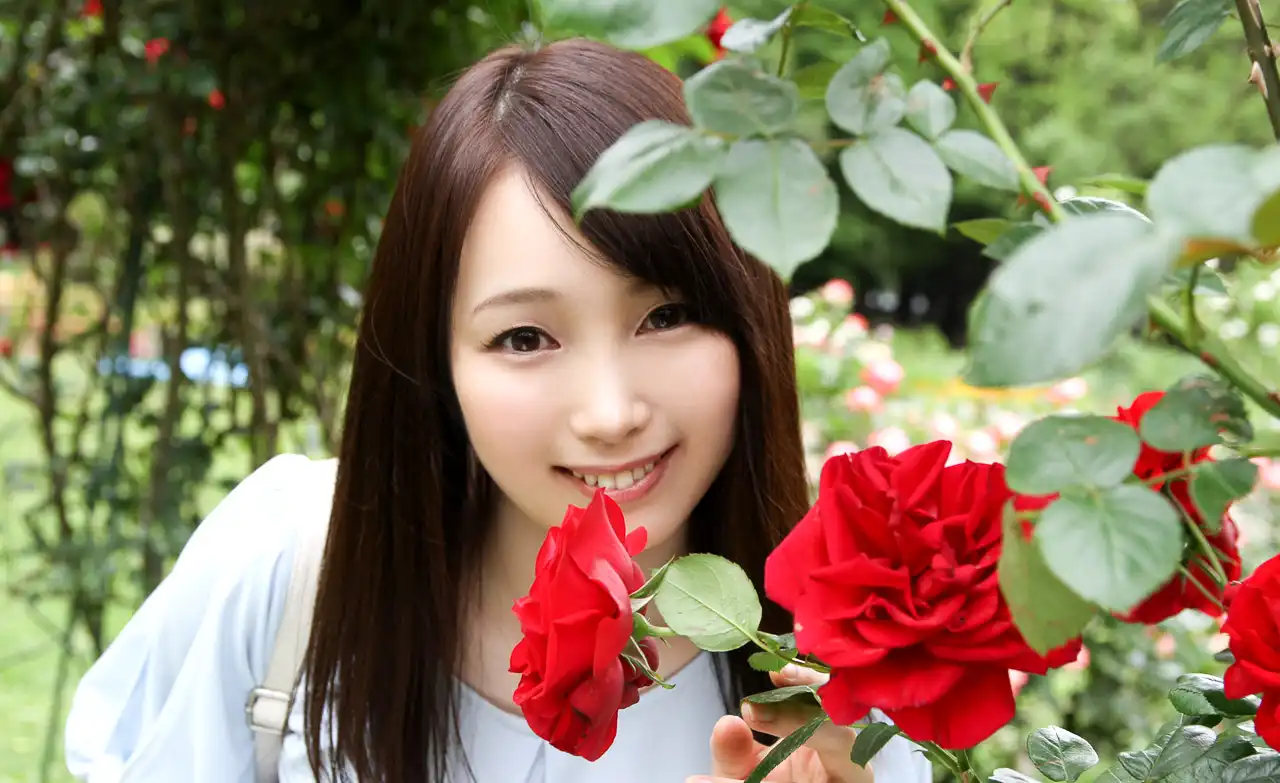 桐谷奈緒第93張寫真